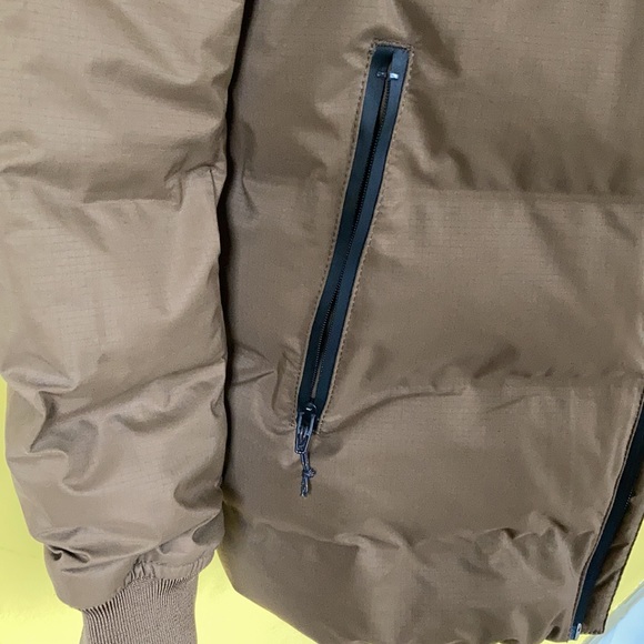 H&M Puffer // Padded Jacket with Hood - Picture 5 of 8